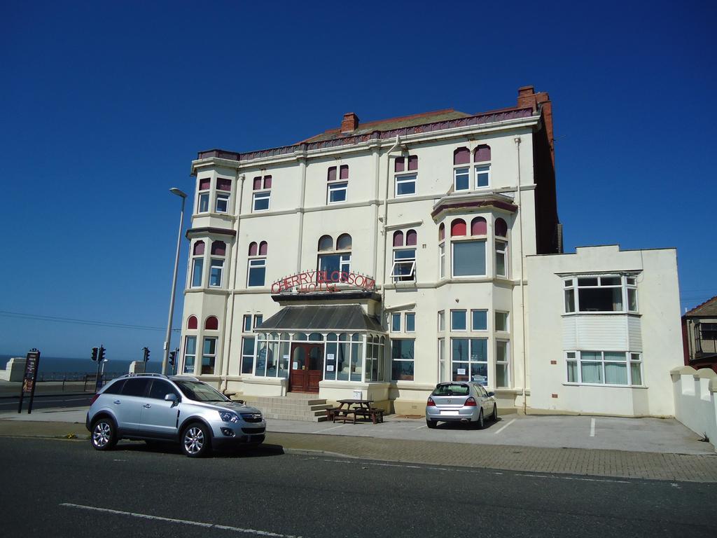 Cherry Blossom Inn 블랙풀 외부 사진