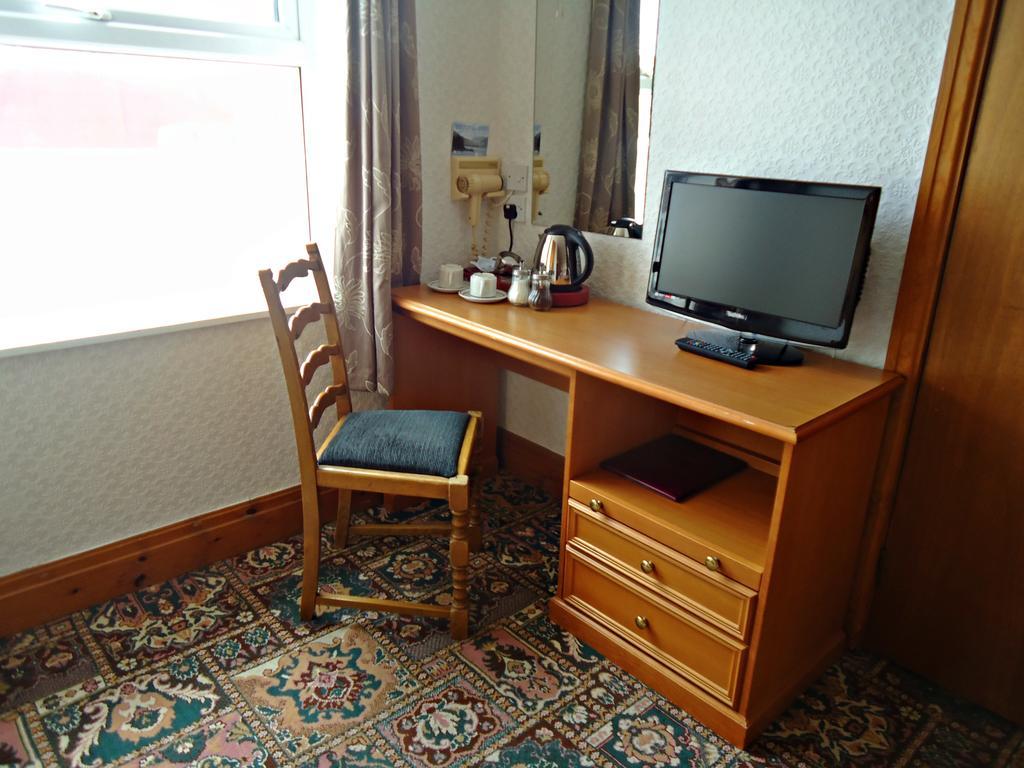 Cherry Blossom Inn 블랙풀 외부 사진